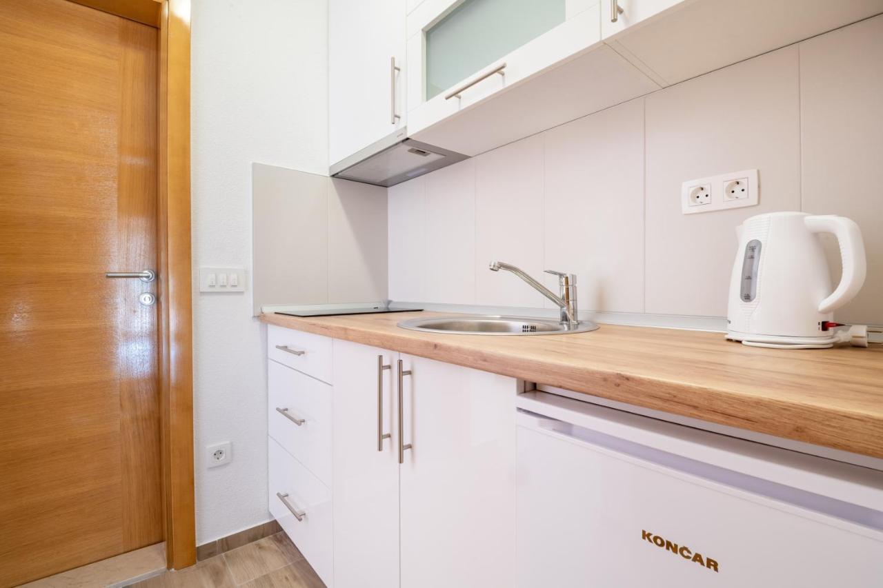 Apartments Glorija ネウム エクステリア 写真