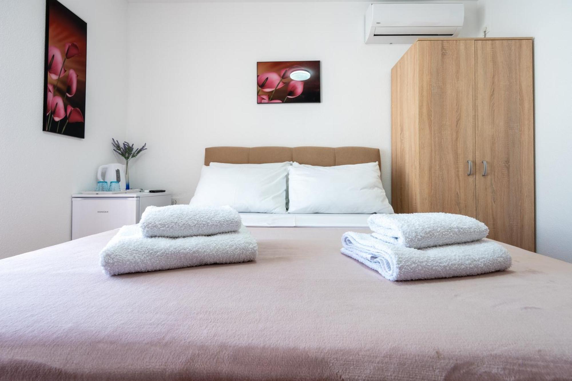 Apartments Glorija ネウム 部屋 写真